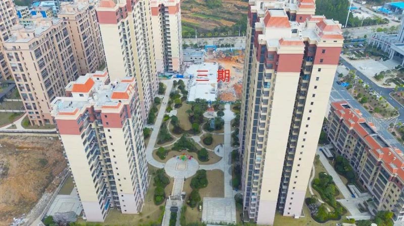 汝城县东江华府三期锦锈位于汝城县九龙大道与园林路交汇处,近期房价4300元/平米,后续将不定期为您带来汝城县东江华府三期锦锈房价走势等动态,包括开盘日期、团购优惠、户型图等信息。