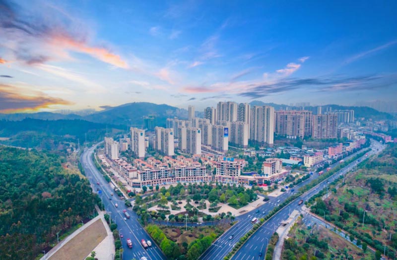 桂阳县碧桂园位于朝阳广场旁（桂阳县郴州大道与珍珠大道交汇处）,近期房价5200元/平米,后续将不定期为您带来桂阳县碧桂园房价走势等动态,包括开盘日期、团购优惠、户型图等信息。