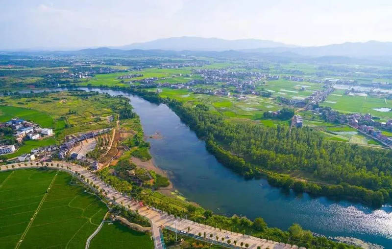 安仁县江湾壹号位于安仁县安仁县滨江北路沙滩公园对面,近期房价4100元/平米,后续将不定期为您带来安仁县江湾壹号房价走势等动态,包括开盘日期、团购优惠、户型图等信息。