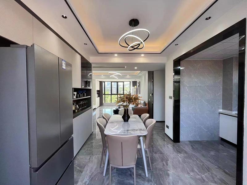 郴州十九峯位于郴州市国庆南路与丁家湾路交汇处（十九中旁）,近期房价5700元/平米,后续将不定期为您带来郴州十九峯房价走势等动态,包括开盘日期、团购优惠、户型图等信息。