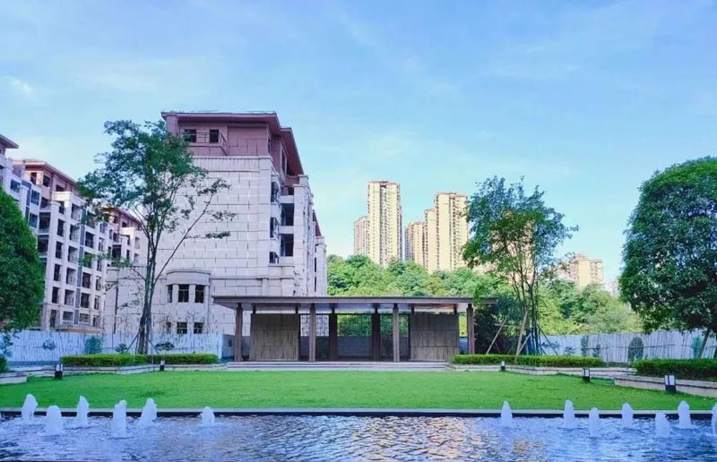 郴州金色御园位于郴州市拥军路与寒溪路交汇处,近期房价6200元/平米,后续将不定期为您带来郴州金色御园房价走势等动态,包括开盘日期、团购优惠、户型图等信息。