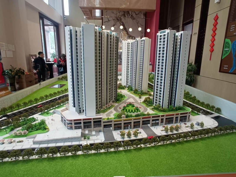 郴州五岭乾源位于郴州市骆仙西路与香雪西路交汇处,近期房价6300元/平米,后续将不定期为您带来郴州五岭乾源房价走势等动态,包括开盘日期、团购优惠、户型图等信息。